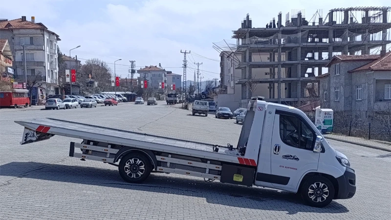 Parlak Oto Çekici